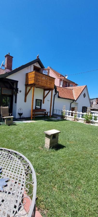 Innenstadtgarten-Wohnung โวลฟ์สแบร์ก ภายนอก รูปภาพ