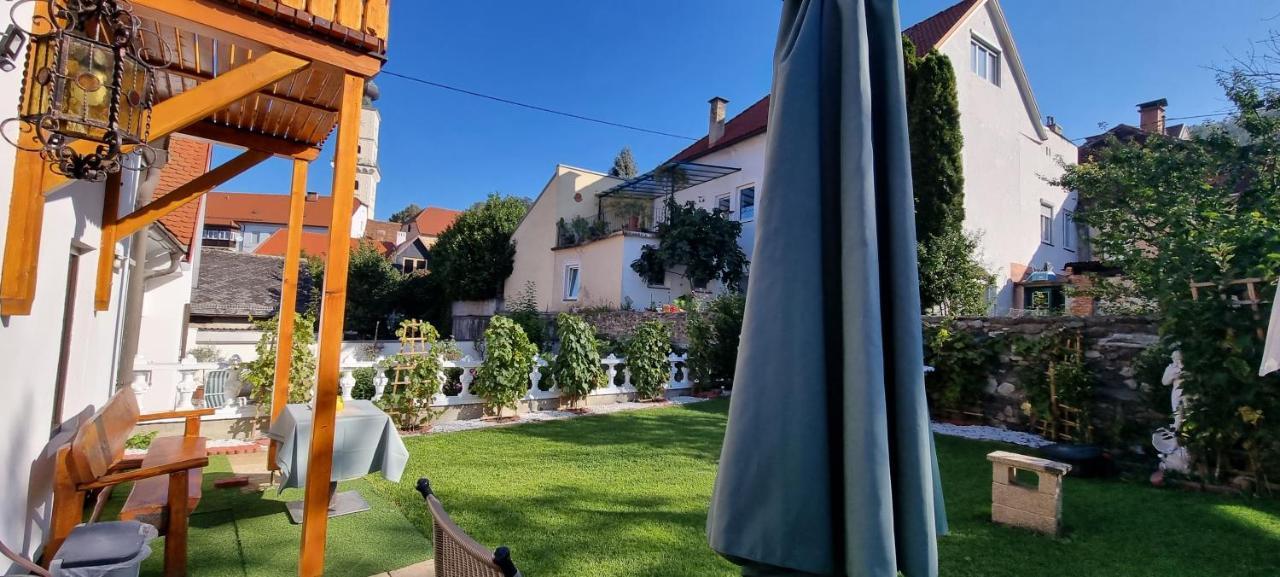 Innenstadtgarten-Wohnung โวลฟ์สแบร์ก ภายนอก รูปภาพ