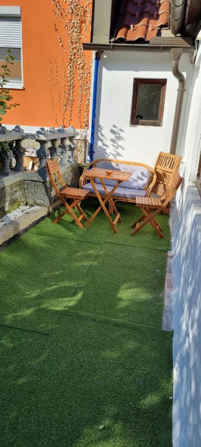 Innenstadtgarten-Wohnung โวลฟ์สแบร์ก ภายนอก รูปภาพ